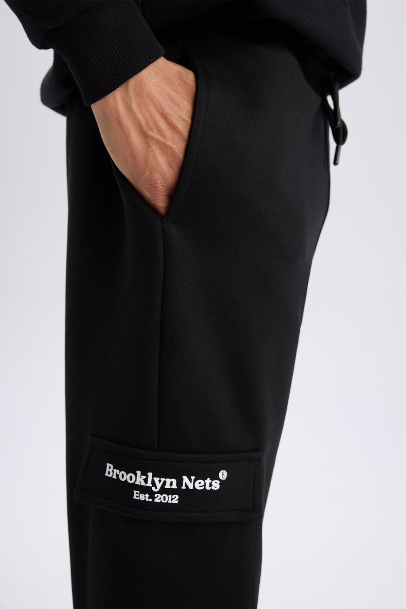 DeFacto Black Man DeFactoFit NBA Brooklyn Nets Standard Fit Scuba Fabric Sports Joggers Casual - Image 5
